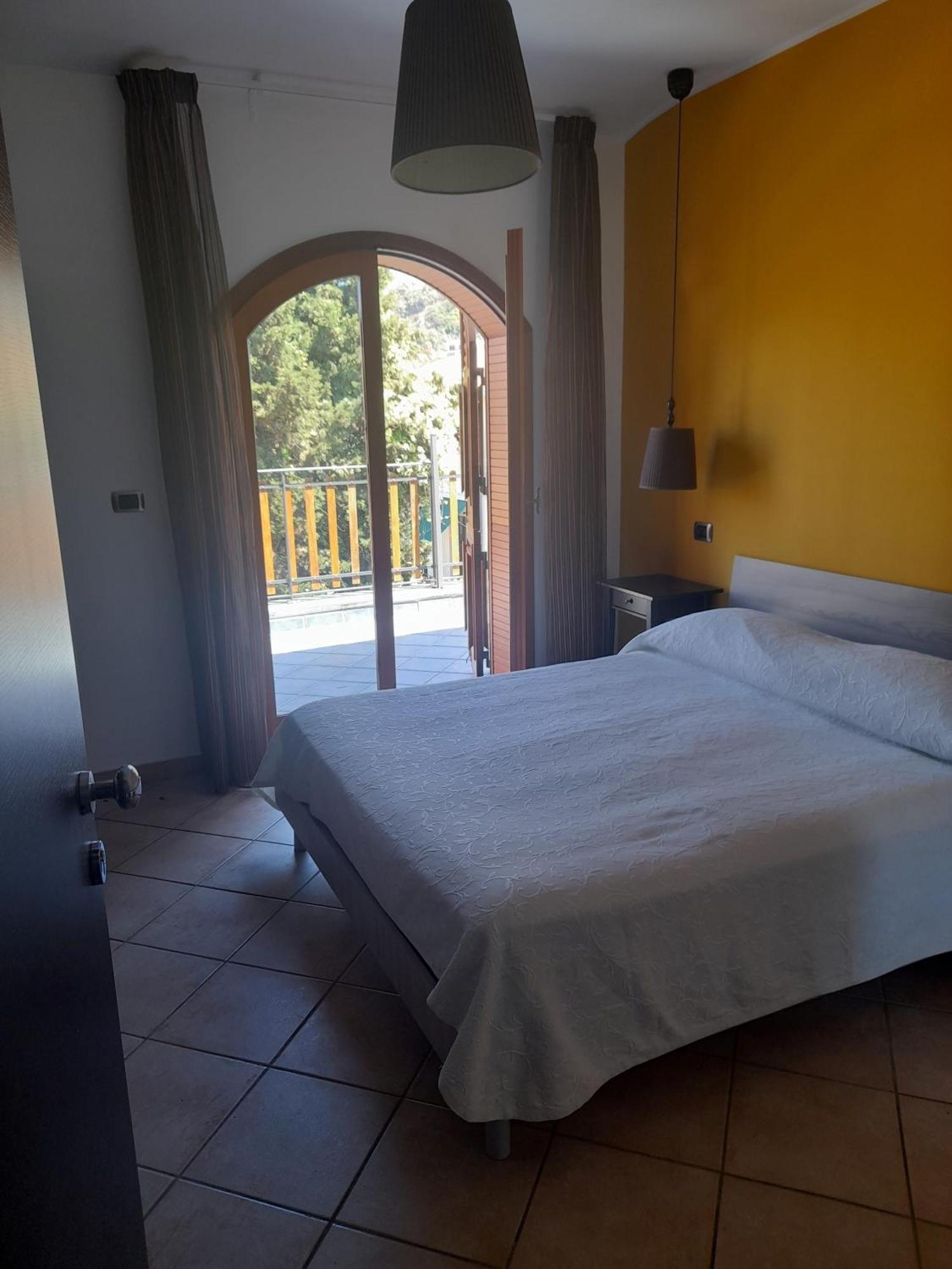 B&B Villa Rodriguez Milazzo Kültér fotó